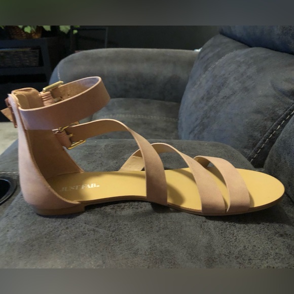 JustFab Size 9 Woman’s Aerin Flat Blush Sandal - Picture 7 of 11